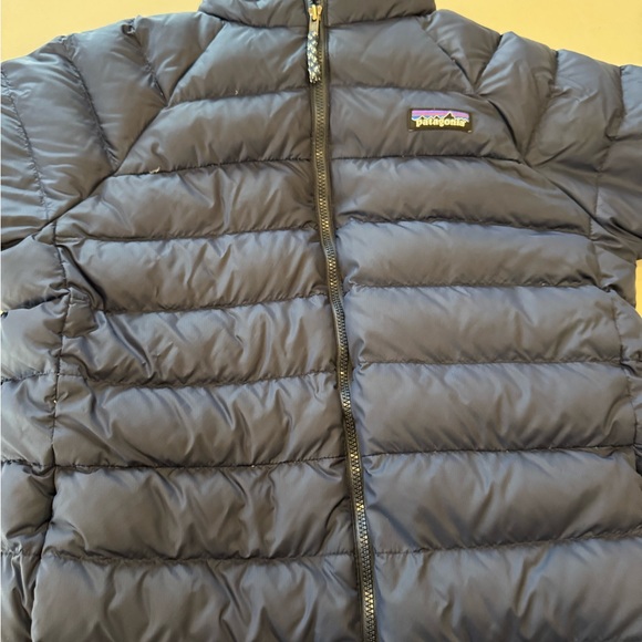 Patagonia Kids Down Sweater Coat New Navy Color Size XL (14) Great Condition - Picture 2 of 4
